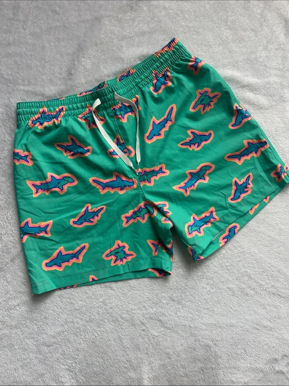 Chubbies Men L Teal Shark Print Swim Trunks Quick Dry Lightweight Quirky Shorts